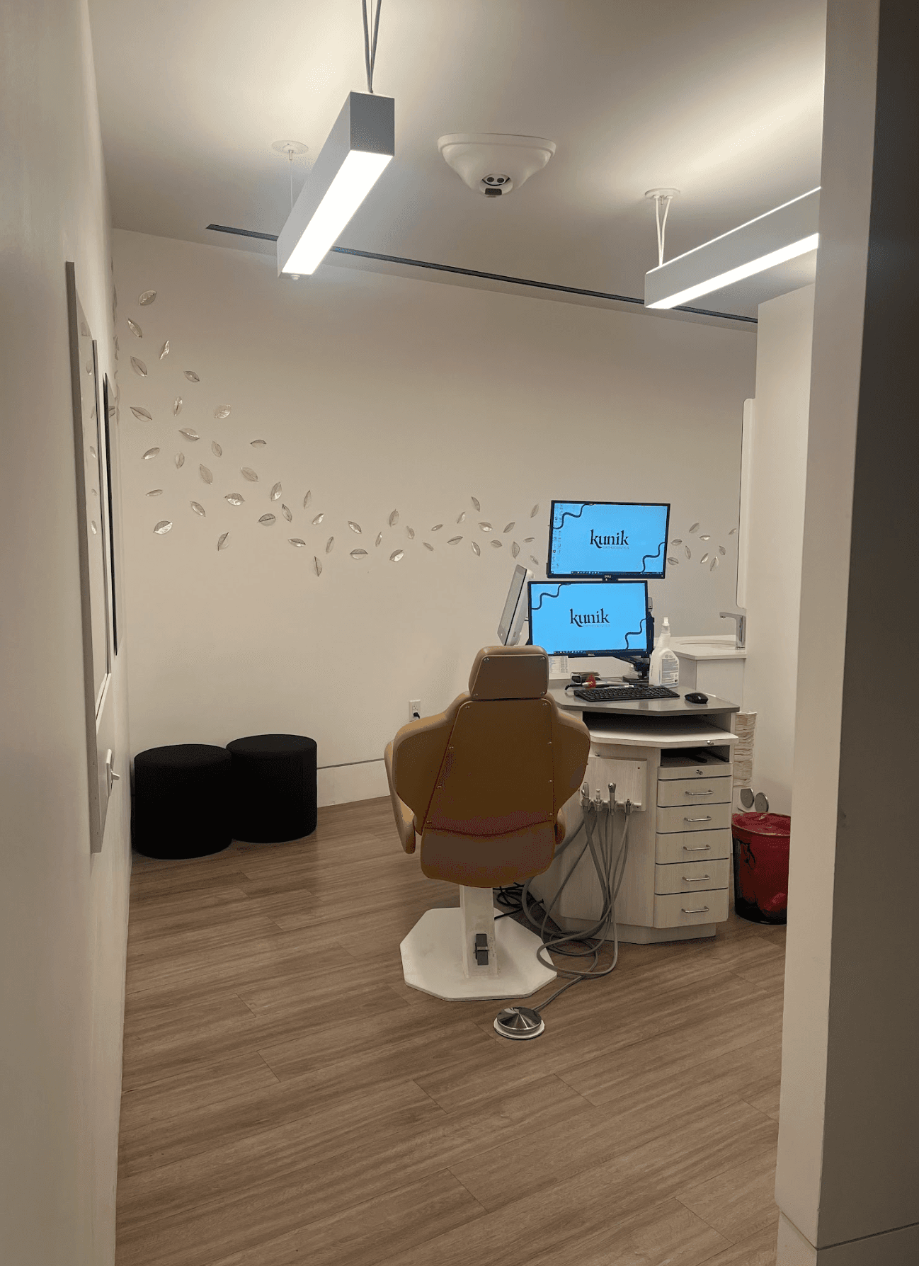 Domain location treatment room